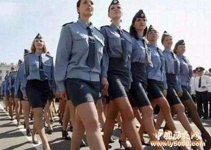 为什么苏联女兵穿裙子_为什么苏联女兵打仗只许穿裙子_苏联女兵打仗为什么穿裙子_中国历史网
