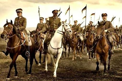 波兰国父毕苏斯基是一个怎样的人?为何希特勒和斯大林都畏惧三分?