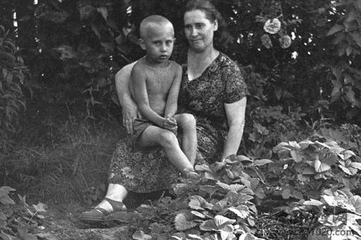 普大帝的父母是谁?普金家族有哪些荣耀? 普大帝的父母是谁?普金家族有哪些荣耀?