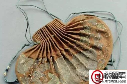 古代女性不背包男性背包?女性什么时候把包当装饰?