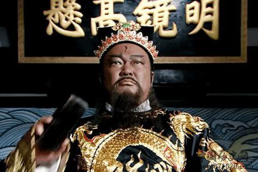 包拯为什么可以穿龙袍?不是只有皇帝才能穿吗?
