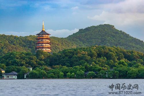 重建后的雷峰塔
