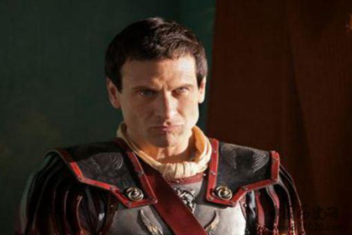 古罗马首富克拉苏是如何走向衰亡的? 古罗马首富克拉苏是如何走向衰亡的?