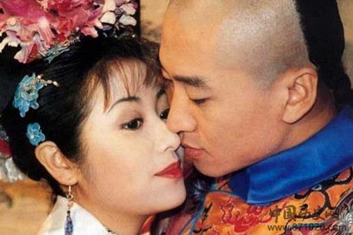 历史上福尔康最后娶的是谁