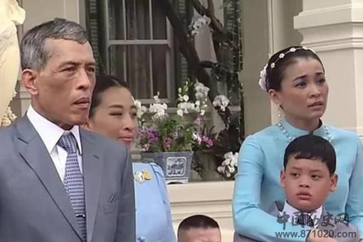 泰国提帮功王子是傻子吗?为什么说是现代版扶不起的阿斗?