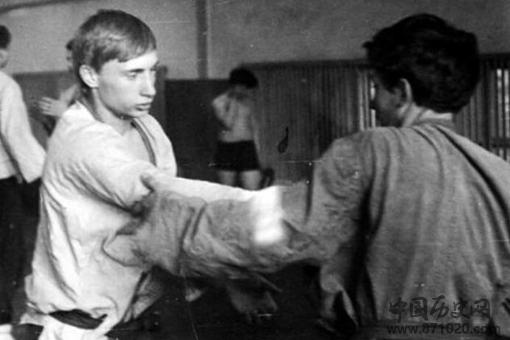 普大帝的父母是谁?普金家族有哪些荣耀? 普大帝的父母是谁?普金家族有哪些荣耀?