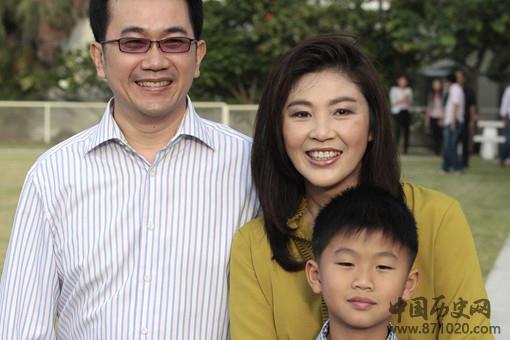 英拉并没有结婚,为何却有个16岁的孩子?