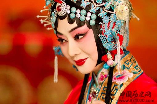 李胜素几岁接触的戏曲 李胜素个人简介
