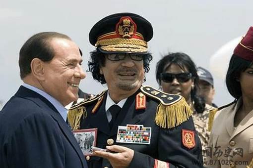 卡扎菲死后利比亚是怎么安葬他的?