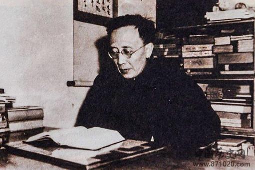 郭沫若是个什么样的人?为何有那么多人骂郭沫若?
