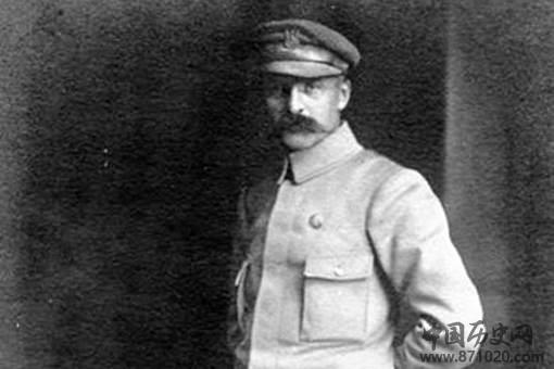 波兰国父毕苏斯基是一个怎样的人?为何希特勒和斯大林都畏惧三分?