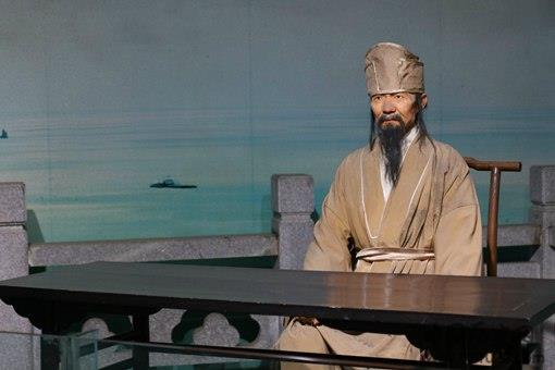 重修岳阳楼的滕子京是一个怎样的人 滕子京生平简介