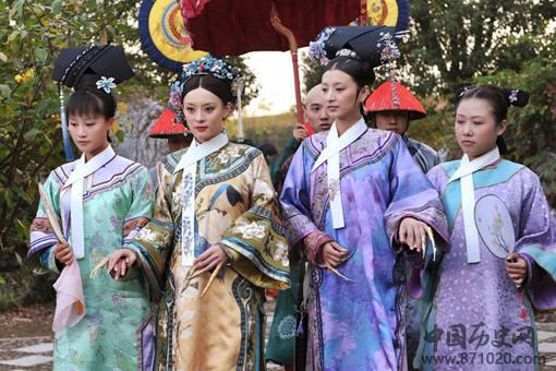 易中天为何贬低明朝赞美清朝?明朝真的不如清朝吗?