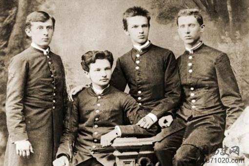 波兰国父毕苏斯基是一个怎样的人?为何希特勒和斯大林都畏惧三分?