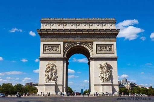 法国人对戴高乐有哪些争议?戴高乐真的是法国的民族英雄吗?