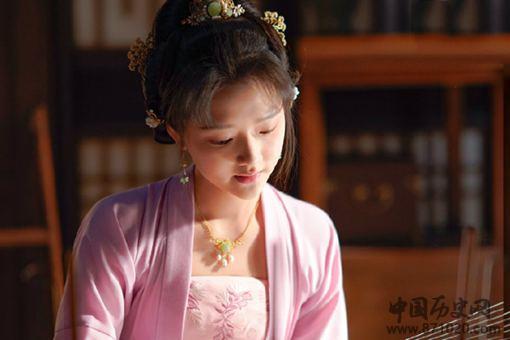 孤城闭赵徽柔结局怎么样了?赵徽柔到底爱谁? 孤城闭赵徽柔结局怎么样了?赵徽柔到底爱谁?