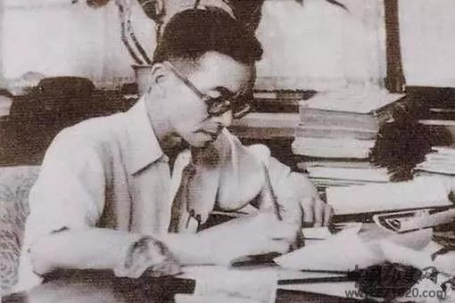 梁思成简介