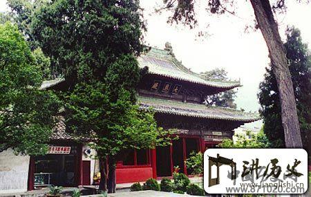 新疆托乎拉克埃肯石窟