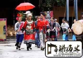 苗族婚恋习俗苗族男女是怎样认识结婚的