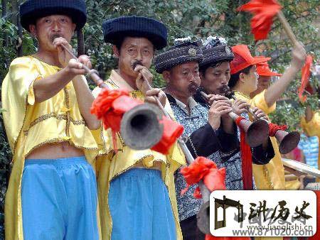 居住在云贵高原的仡佬族