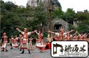 壮族习俗壮族“凿齿”和“纹身”习俗简介