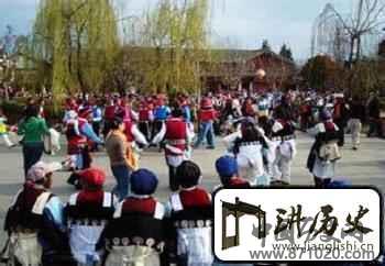 纳西族正月十五的“棒棒会”是怎样来的