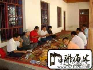 维吾尔族是怎样待客的？维吾尔族风俗简介