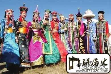 蒙古族服饰图片蒙古族服饰特点