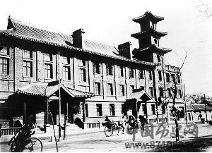 大画家李苦禅吃力气饭王府井“客串”洋车夫