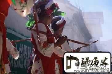 云南的白族是怎样过年的？又有啥习俗呢