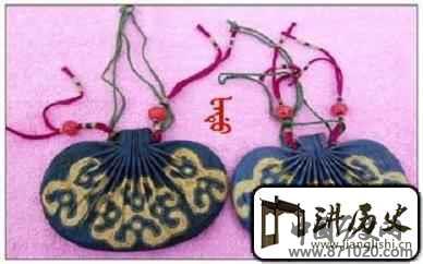 满族服饰满族的荷包有什么讲究之处