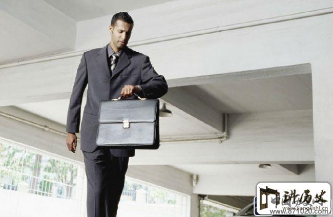 公文包的使用礼仪-男士公文包使用礼仪-公文包使用须知