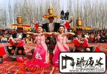维吾尔族服饰什么样?为何会有好多种颜色