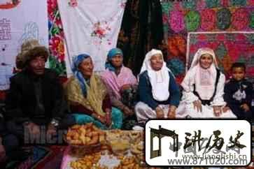 哈萨克族的语言和文字是怎样发展的