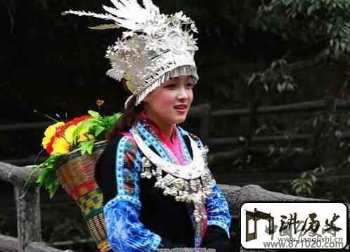 土家族的风俗习惯土家人嘴上的“子”是什么意思