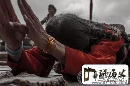 佛教礼仪文化讲解：顶礼的功德有哪些