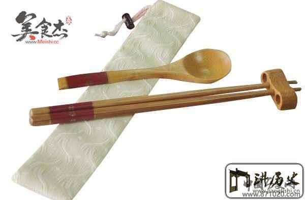 小小竹筷指点江山