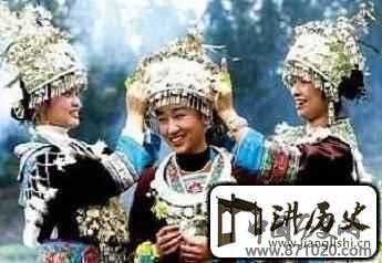 壮族女子为何喜爱佩戴银饰男子又为何喜爱纹身