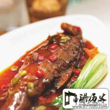 湖北名菜桃花鱼与王昭君的美丽传说