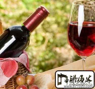 西餐礼仪之西餐里的饮酒小细节