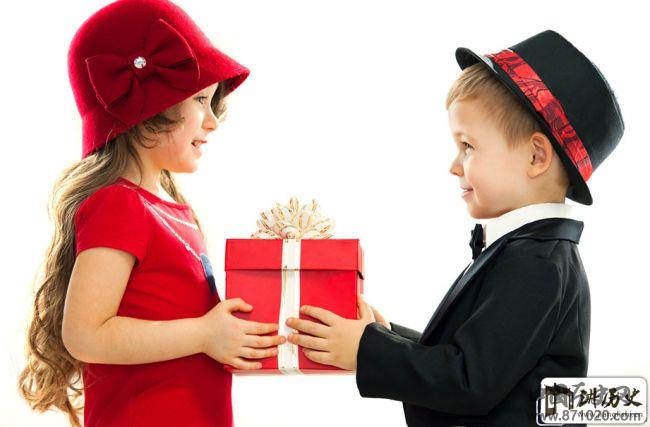 受礼与答谢礼仪-感谢礼仪-接礼与感谢礼仪