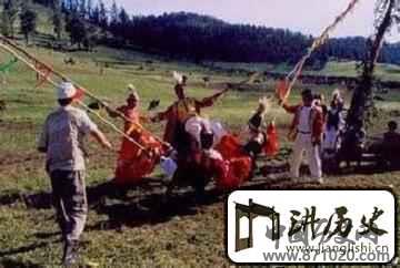 哈萨克族的爱情秋千：荡起青年男女的爱