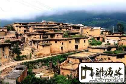 彝族建筑土掌房是云南彝族民居的特色建筑