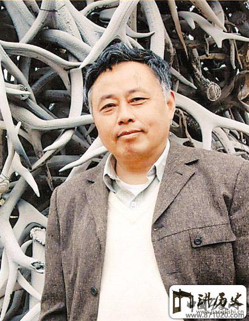 华人德艺术简历及书法作品欣赏