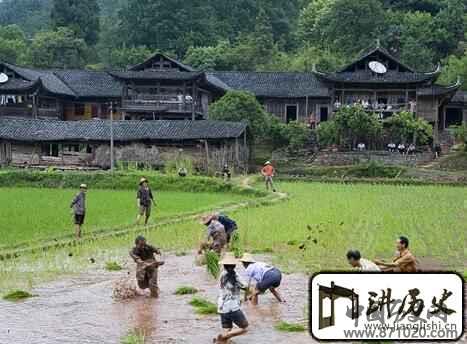 土家族建筑土家建筑特色有“三大件”是什么