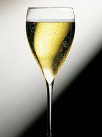 法国香槟酒的渊源-酒知识，酒文化，酒品评，酒友家园！-闻酒知香