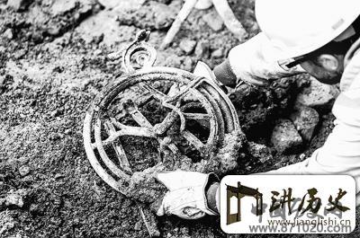 唐人街遗址发现19世纪华工遗物缝纫机
