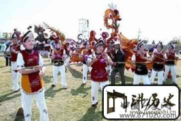 白族传统的三月街有着怎样的来源和历史