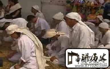 满蒙族人的丧服是什么样子的