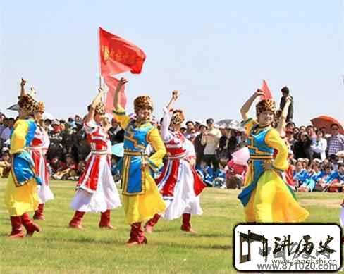 达斡尔族的衣服有什么特色达斡尔族的服饰